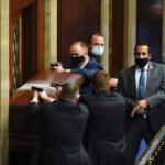 capitol police guns drawn